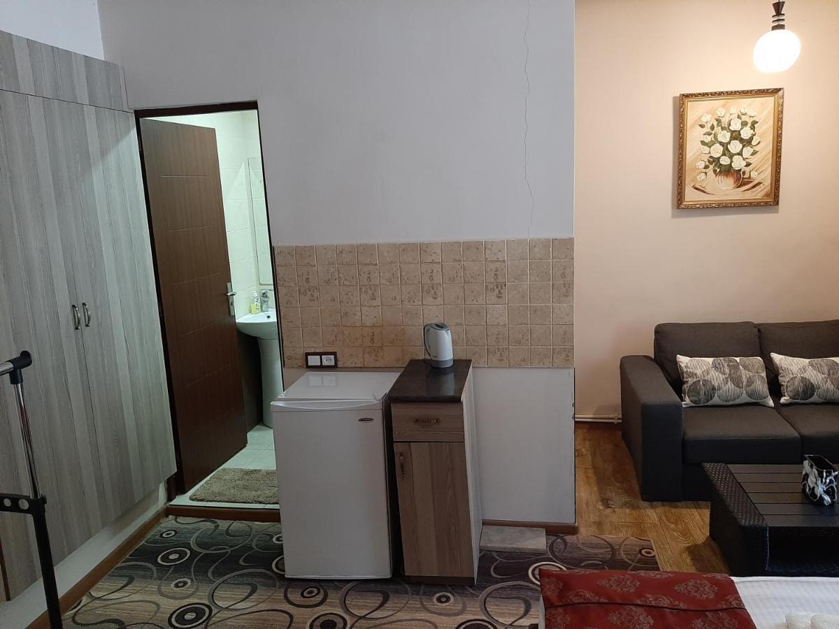 יירבאן Shara Talyan Guest House & Tours מראה חיצוני תמונה